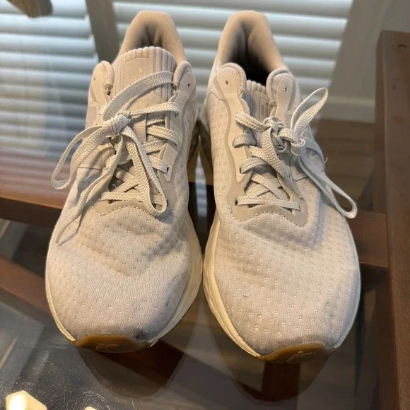 New Balance Fresh Foam Arishi White Womens Size 10.5 - Picture 2 of 7